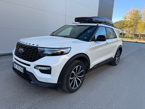 Ford Explorer 9 of 19