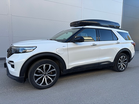 Ford Explorer 8 of 19