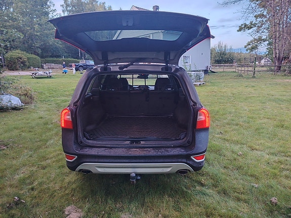 Volvo XC70 12 of 21