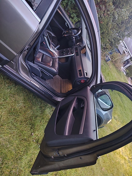 Volvo XC70 11 of 21
