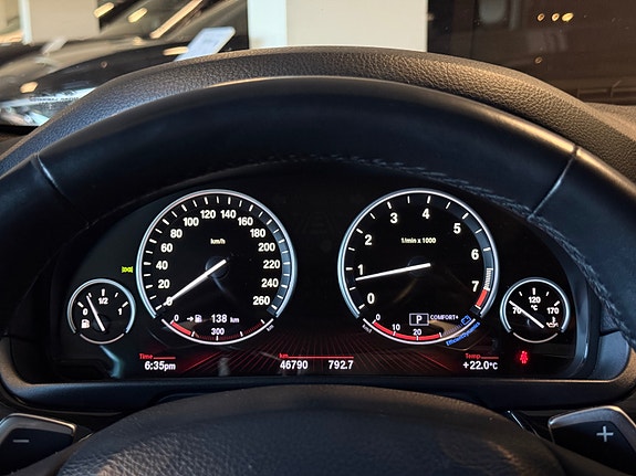 BMW 550i 30 of 30