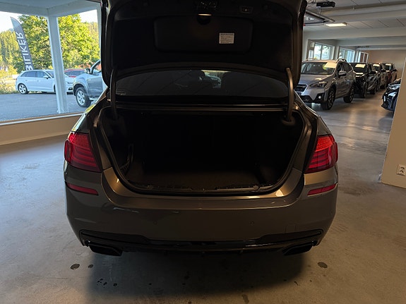 BMW 550i 20 of 30
