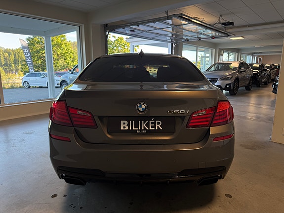 BMW 550i 6 of 30