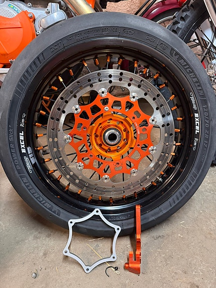 KTM 500 EXC SixDays. Meget strøken og velholdt kun 59 timer. SM Hjul mot tillegg. 17 of 30
