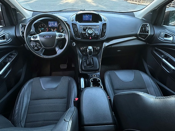 Ford Kuga 10 of 30