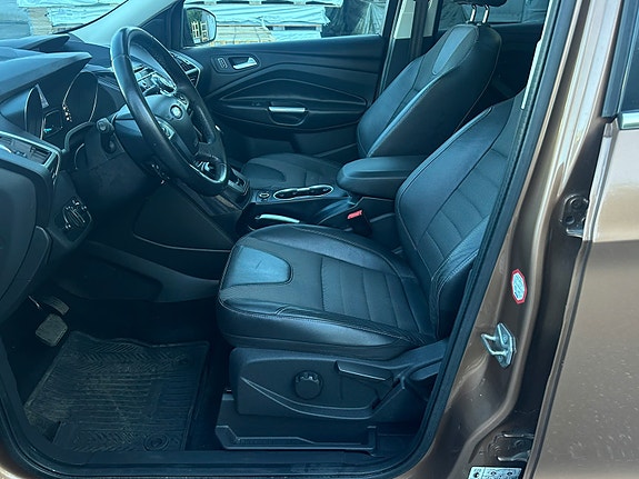 Ford Kuga 15 of 30