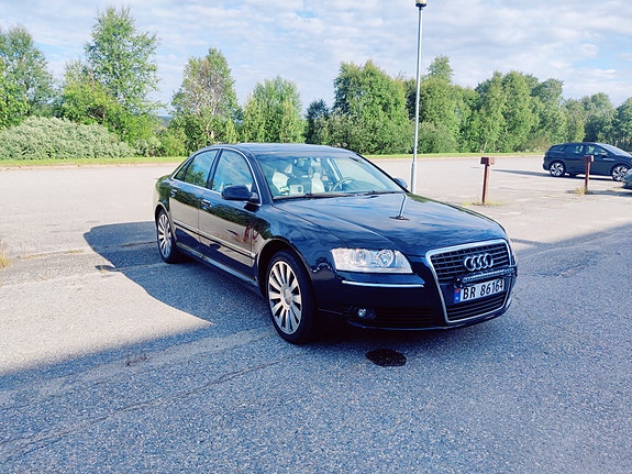 Audi A8 3 of 27