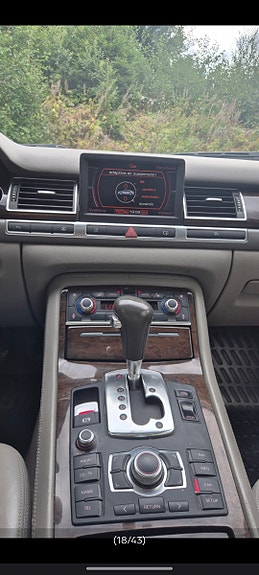 Audi A8 15 of 27