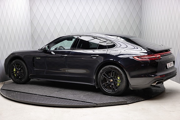 Porsche Panamera 4 6 of 30