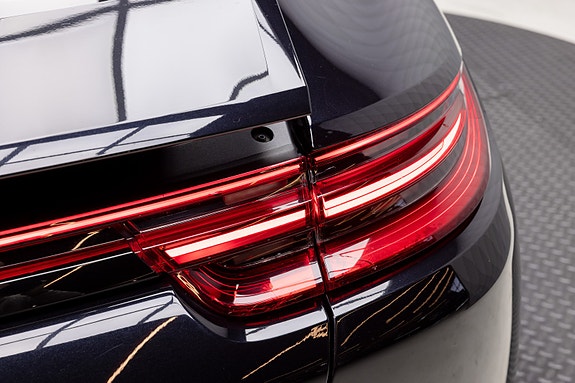 Porsche Panamera 4 9 of 30