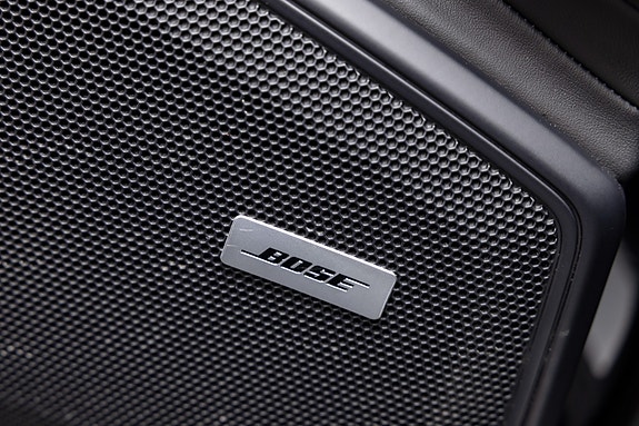 Porsche Panamera 4 17 of 30