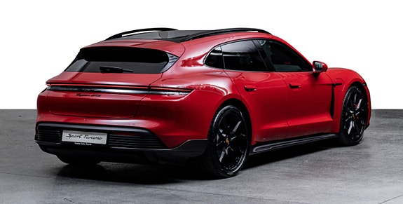Porsche Taycan GTS 4 of 19