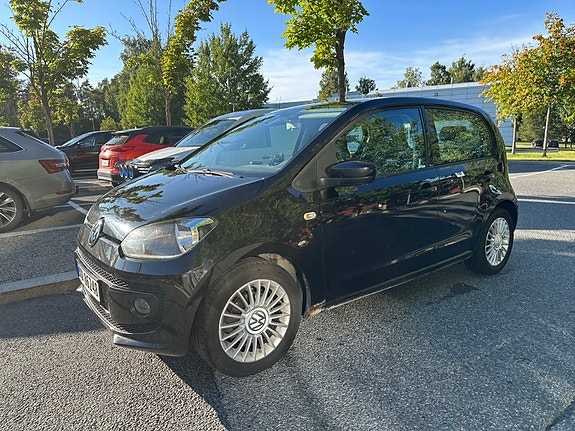 Volkswagen UP! 5 of 15