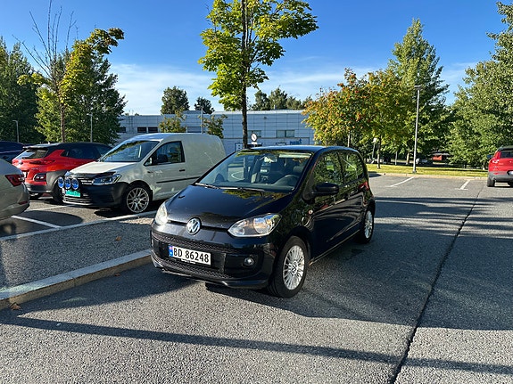 Volkswagen UP! 4 of 15