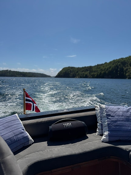 Draco 2100 SportCab| Overhalt 5,7L VP| Inkludert båthenger 14 of 30