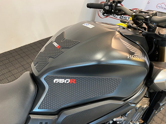 Honda CB 650 R *** SERVICE/GARANTI *** 21 of 30