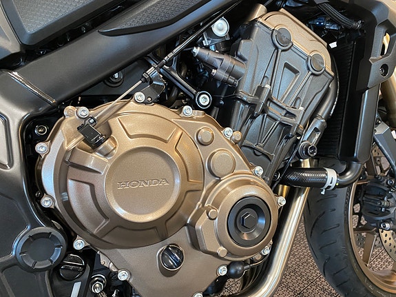Honda CB 650 R *** SERVICE/GARANTI *** 18 of 30