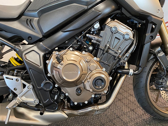Honda CB 650 R *** SERVICE/GARANTI *** 17 of 30