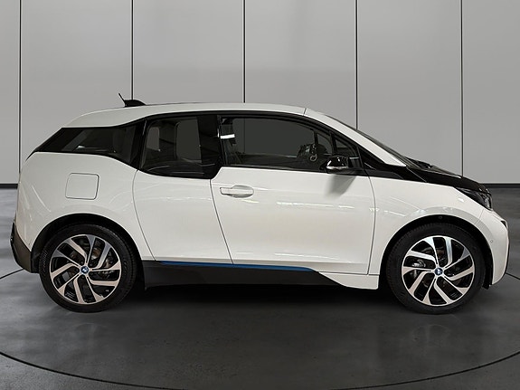 BMW i3 6 of 28