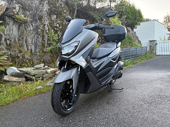 Yamaha NMax 125 2 of 9