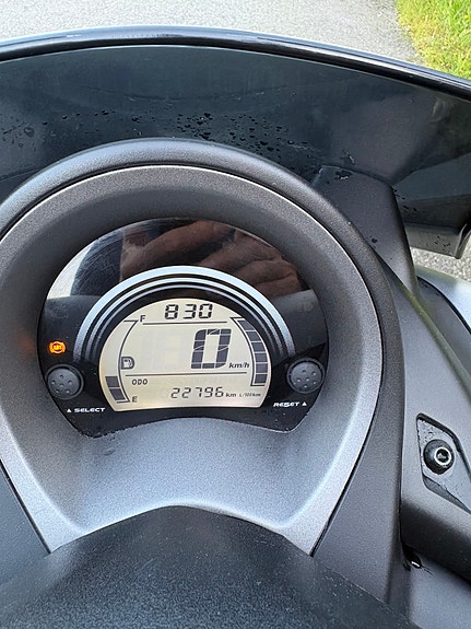 Yamaha NMax 125 6 of 9