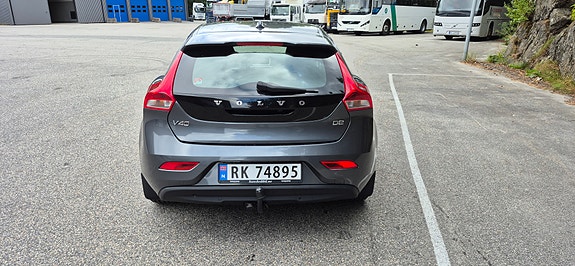 Volvo V40 5 of 17