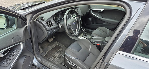 Volvo V40 10 of 17