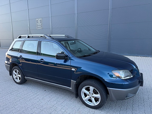 Mitsubishi Outlander 2 of 30