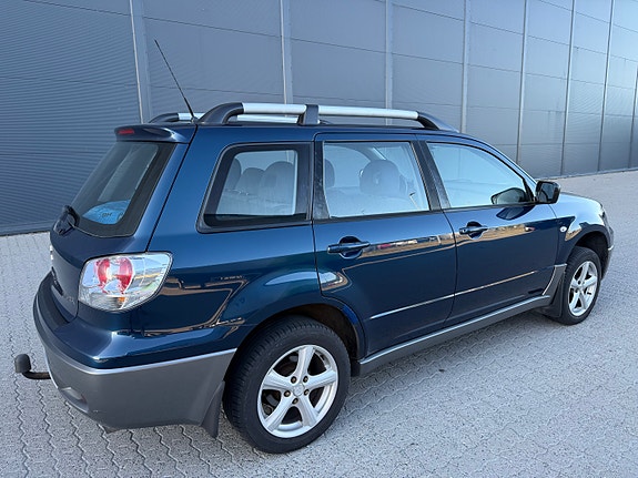 Mitsubishi Outlander 8 of 30