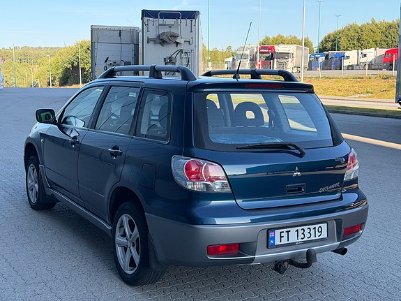 Mitsubishi Outlander 12 of 30