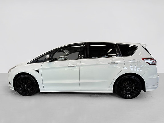 Ford S-MAX 11 of 30