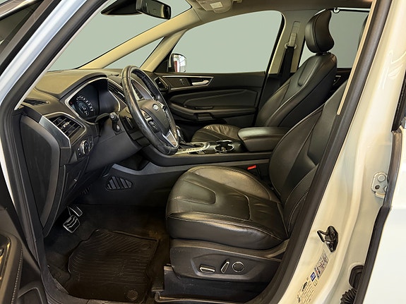 Ford S-MAX 17 of 30