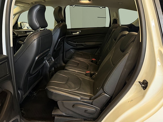 Ford S-MAX 19 of 30