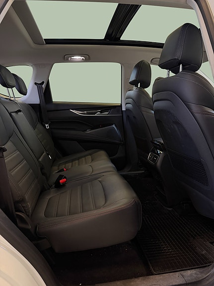 Maxus Euniq 6 18 of 30