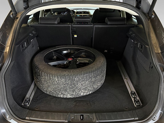 Jaguar F-PACE 30 of 30