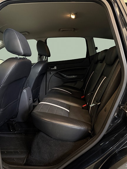 Ford Kuga 17 of 27