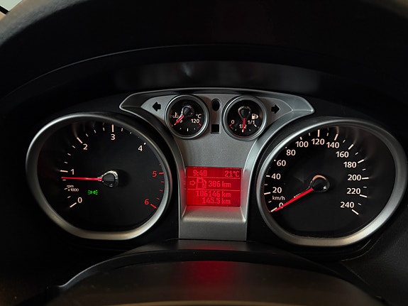 Ford Kuga 25 of 27