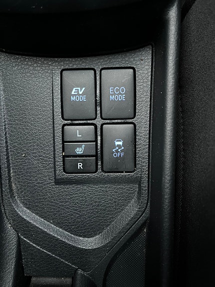 Toyota Yaris 18 of 24