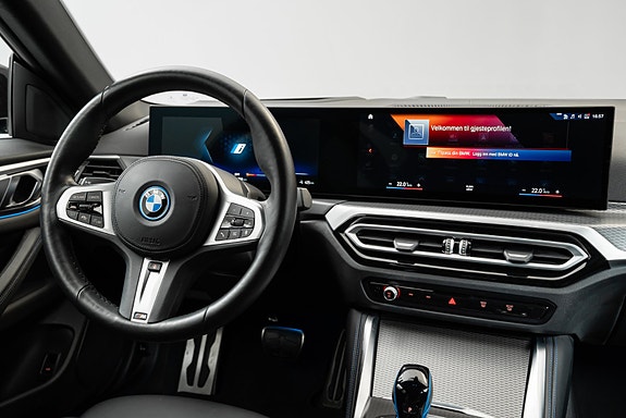BMW i4 25 of 30