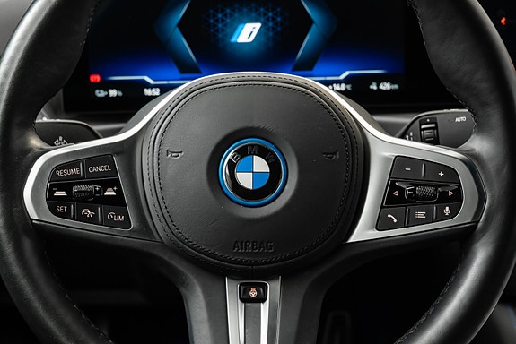 BMW i4 27 of 30