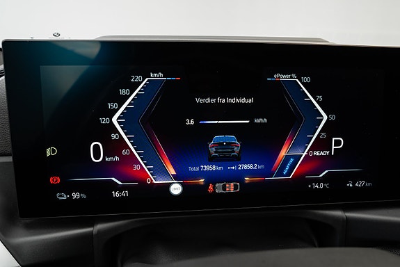 BMW i4 28 of 30