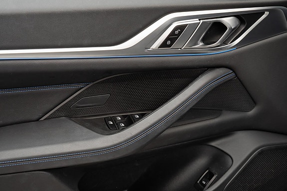BMW i4 20 of 30