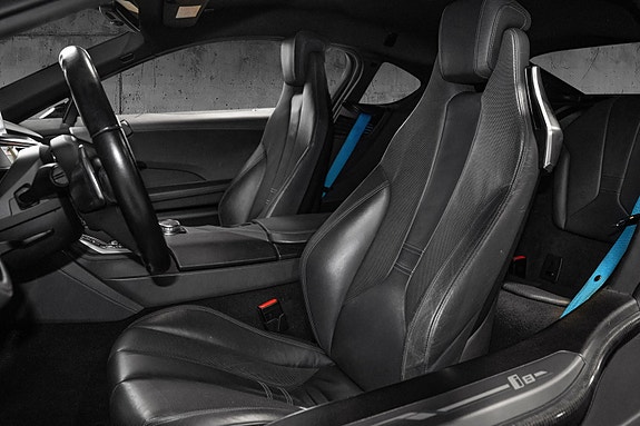 BMW i8 16 of 30