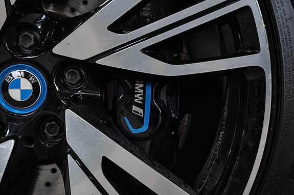 BMW i8 9 of 30