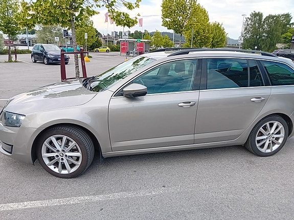 Skoda Octavia 3 of 4