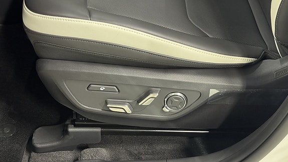 Kia EV5 24 of 30