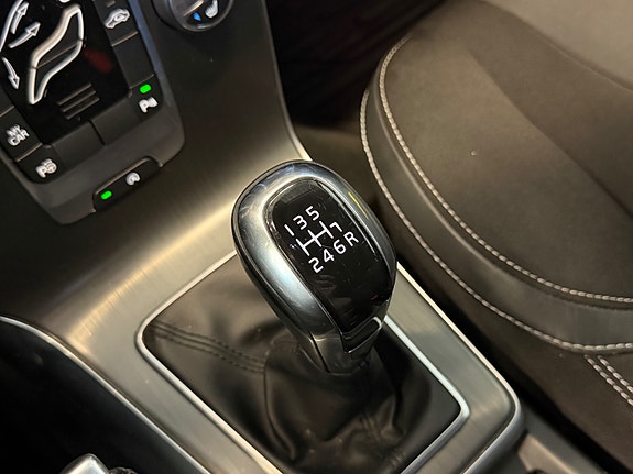 Volvo V40 29 of 30