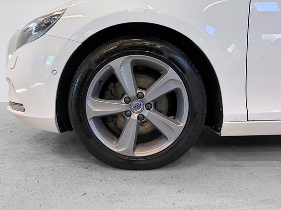 Volvo V40 7 of 30