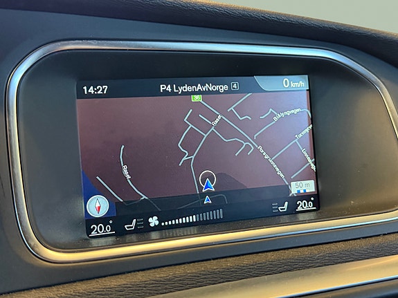 Volvo V40 17 of 30