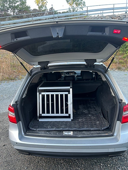 Mercedes-Benz E220 d 7 of 8